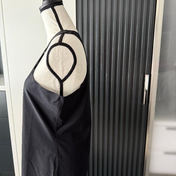 GSTQ Racer Front Tank- Black - Picture 5 of 8